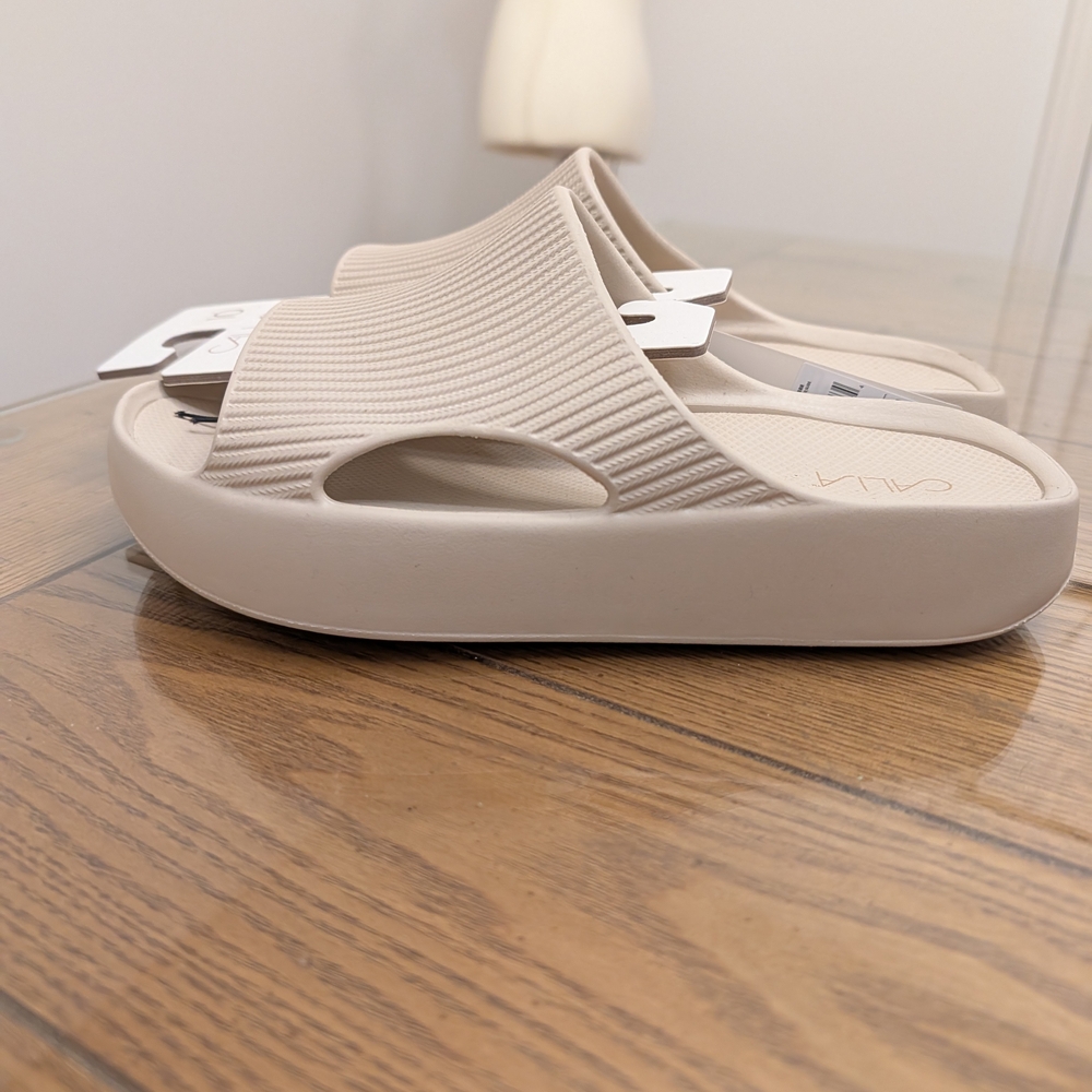 Women's CALIA Women's Molded Slides Tan color Size 6 NWT